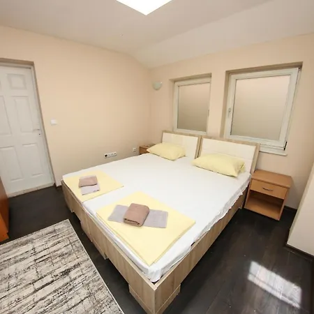 Hayat Hills * Sarajevo